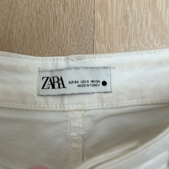 Zara White Women Jeans - Picture 3 of 3